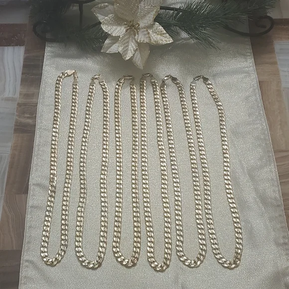 NEW| Stamped 18K Gold Cuban Link Chain Necklace 8mm 24" - Picture 5 of 7